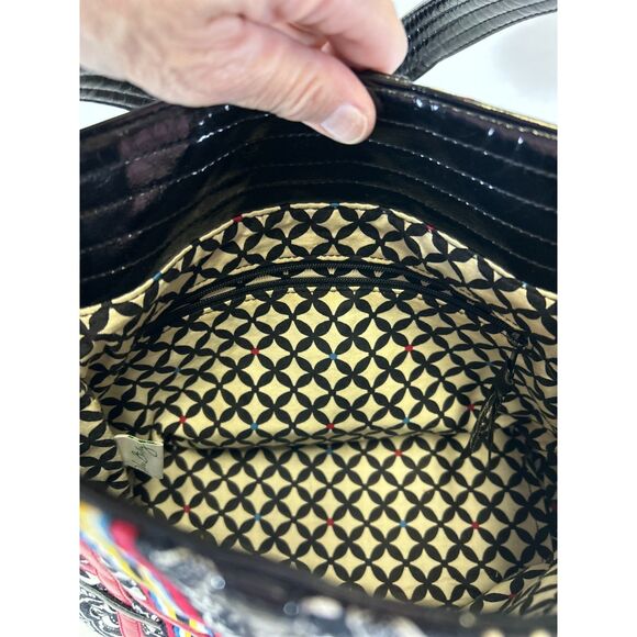 Vera Bradley Barcelona Black White Quilted Geo Print Red Accents Shoulder Bag - Picture 6 of 14